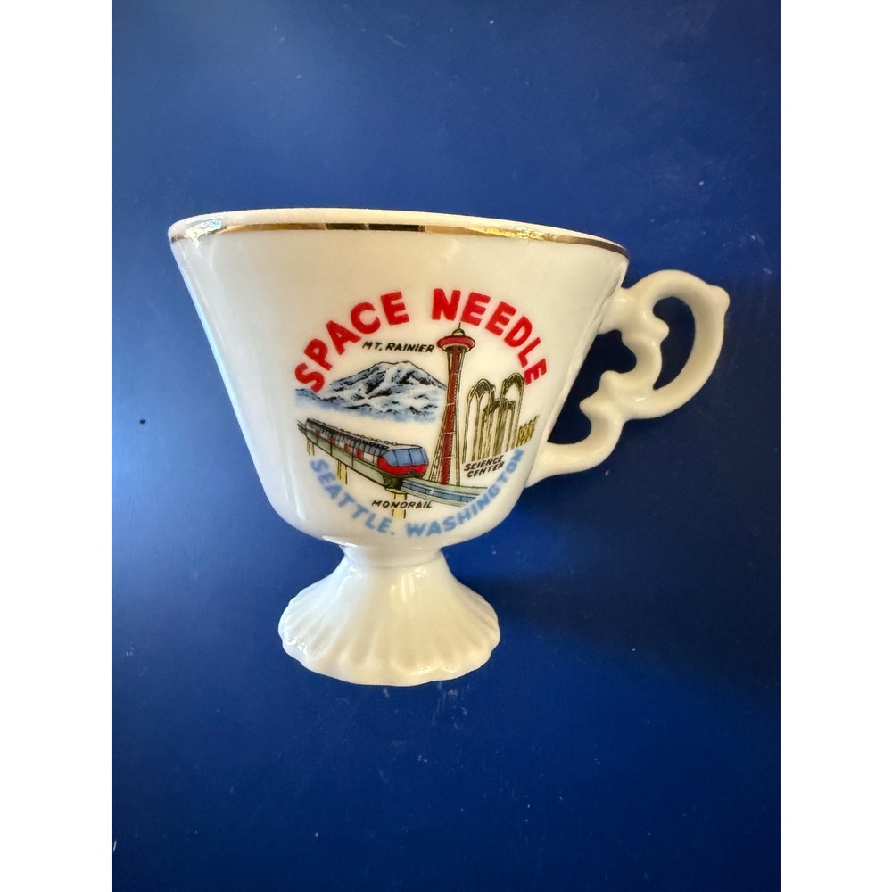 Space Needle Souvenir Cup Seattle Washington Monorail Gold Trim‎ Made Japan
